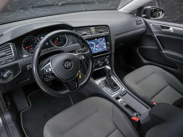 VW Golf Variant 1.5 TSI EVO Comfortline DSG *CH Auto*Abstandsregler*Sitzheizung*