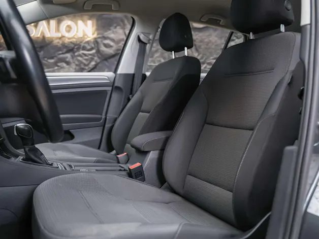 VW Golf Variant 1.5 TSI EVO Comfortline DSG *CH Auto*Abstandsregler*Sitzheizung*