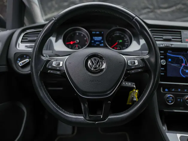 VW Golf Variant 1.5 TSI EVO Comfortline DSG *CH Auto*Abstandsregler*Sitzheizung*
