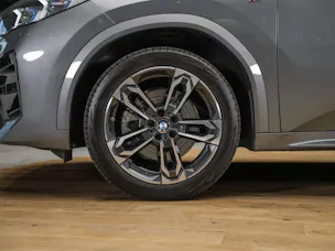 BMW X2 sDrive 20i M Sport *Werksgarantie*El. Sitze mit Memory*Lenkradheizung*