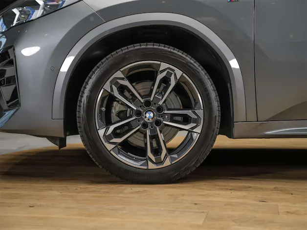 BMW X2 sDrive 20i M Sport *Werksgarantie*El. Sitze mit Memory*Lenkradheizung*