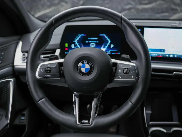 BMW X2 sDrive 20i M Sport *Werksgarantie*El. Sitze mit Memory*Lenkradheizung*