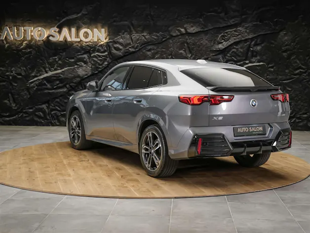 BMW X2 sDrive 20i M Sport *Werksgarantie*El. Sitze mit Memory*Lenkradheizung*