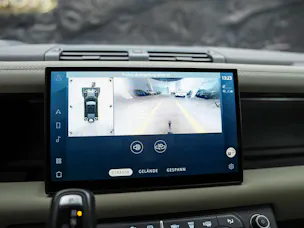 Land Rover Defender 110 P400e Si4 PHEV X-Dynamic SE AT8 *CH Auto*Head Up*Panorama*Meridian*360° Kamera*