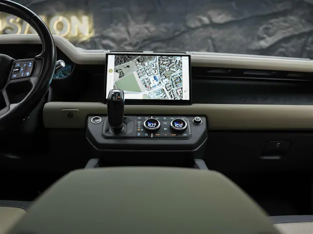 Land Rover Defender 110 P400e Si4 PHEV X-Dynamic SE AT8 *CH Auto*Head Up*Panorama*Meridian*360° Kamera*