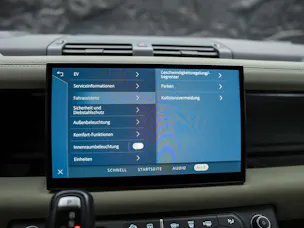 Land Rover Defender 110 P400e Si4 PHEV X-Dynamic SE AT8 *CH Auto*Head Up*Panorama*Meridian*360° Kamera*