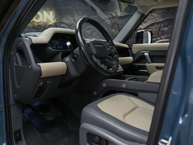 Land Rover Defender 110 P400e Si4 PHEV X-Dynamic SE AT8 *CH Auto*Head Up*Panorama*Meridian*360° Kamera*