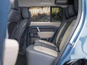 Land Rover Defender 110 P400e Si4 PHEV X-Dynamic SE AT8 *CH Auto*Head Up*Panorama*Meridian*360° Kamera*