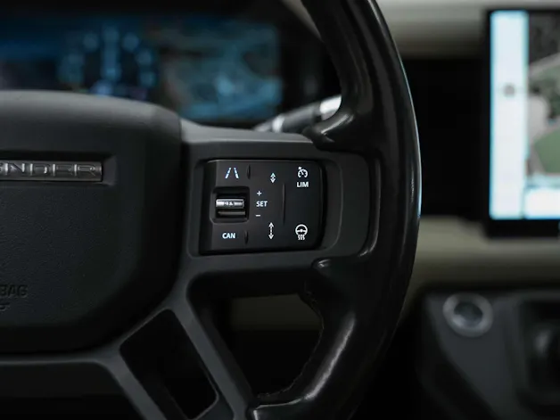 Land Rover Defender 110 P400e Si4 PHEV X-Dynamic SE AT8 *CH Auto*Head Up*Panorama*Meridian*360° Kamera*