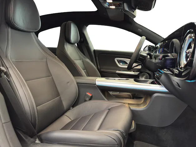 Mercedes-Benz CLA 220 AMG-Line 8G-DCT 4Matic