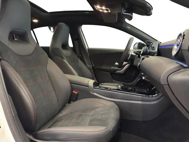 Mercedes-Benz A 220 4Matic 8G-DCT
