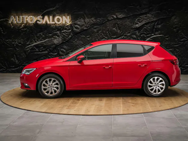 SEAT Leon 1.6 TDI Style *CH Auto*Sitzheizung*LED Scheinwerfer*