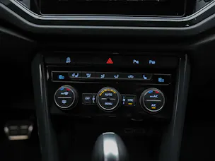 VW T-Roc 2.0 TSI Sport DSG 4Motion *Abstandsregler*Sitzheizung*Lenkradheizung*
