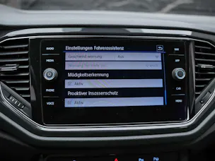VW T-Roc 2.0 TSI Sport DSG 4Motion *Abstandsregler*Sitzheizung*Lenkradheizung*