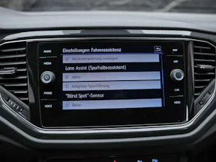 VW T-Roc 2.0 TSI Sport DSG 4Motion *Abstandsregler*Sitzheizung*Lenkradheizung*