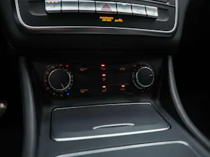 Mercedes-Benz CLA 180 Shooting Brake AMG Line 7G-DCT *Facelift*Sitzheizung*