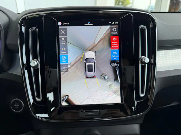 Volvo XC40 B4 Benzin Mild Hybrid AWD Plus Dark DCT