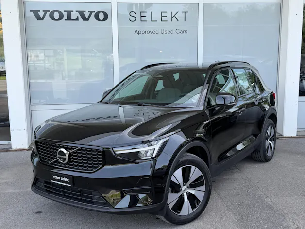 Volvo XC40 B4 Benzin Mild Hybrid AWD Plus Dark DCT