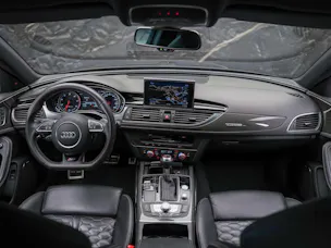 Audi RS6 Avant 4.0 TFSI V8 quattro Tiptronic *BOSE Soundsystem*Abstandsregler*Sitzheizung*Valcona Leder*