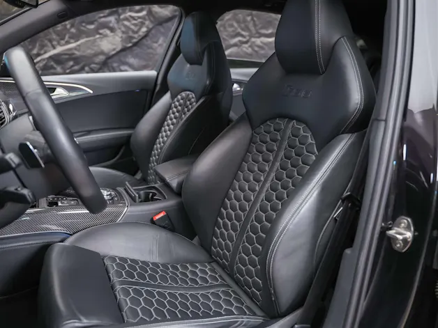 Audi RS6 Avant 4.0 TFSI V8 quattro Tiptronic *BOSE Soundsystem*Abstandsregler*Sitzheizung*Valcona Leder*