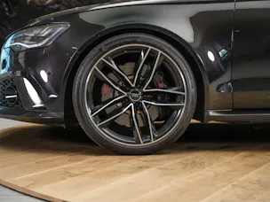 Audi RS6 Avant 4.0 TFSI V8 quattro Tiptronic *BOSE Soundsystem*Abstandsregler*Sitzheizung*Valcona Leder*