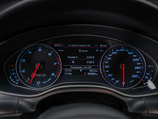 Audi RS6 Avant 4.0 TFSI V8 quattro Tiptronic *BOSE Soundsystem*Abstandsregler*Sitzheizung*Valcona Leder*