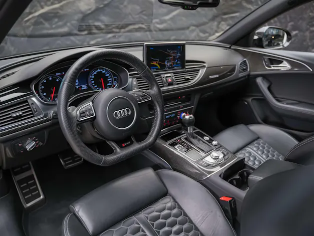 Audi RS6 Avant 4.0 TFSI V8 quattro Tiptronic *BOSE Soundsystem*Abstandsregler*Sitzheizung*Valcona Leder*