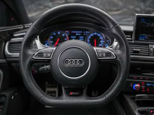 Audi RS6 Avant 4.0 TFSI V8 quattro Tiptronic *BOSE Soundsystem*Abstandsregler*Sitzheizung*Valcona Leder*