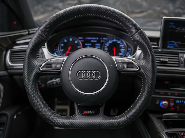 Audi RS6 Avant 4.0 TFSI V8 quattro Tiptronic *BOSE Soundsystem*Abstandsregler*Sitzheizung*Valcona Leder*