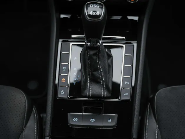Škoda Superb Combi 2.0 TSI Sport Line DSG 4x4