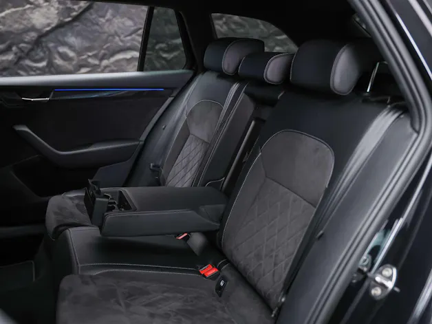 Škoda Superb Combi 2.0 TSI Sport Line DSG 4x4