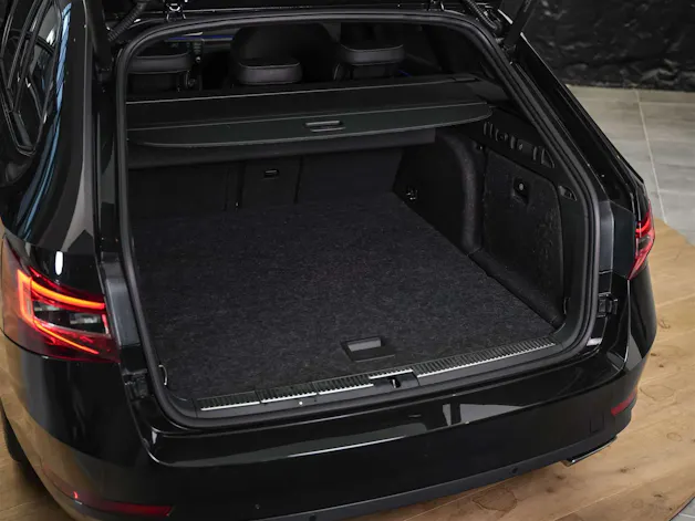 Škoda Superb Combi 2.0 TSI Sport Line DSG 4x4