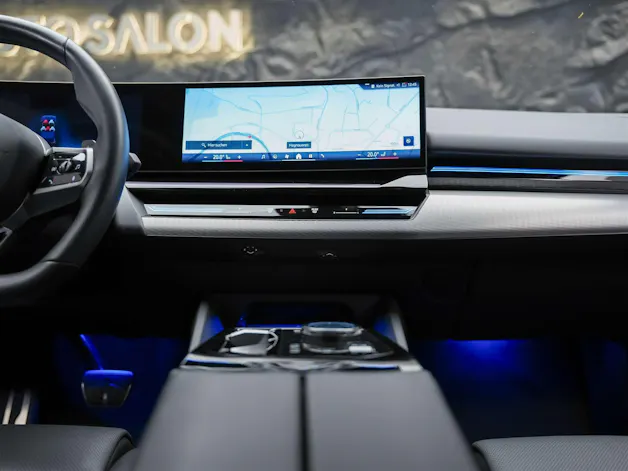 BMW 520i M Sport Steptronic *Werksgarantie*El. Sitze mit Memory*Abstandsregler*Sitzheizung*