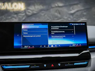 BMW 520i M Sport Steptronic *Werksgarantie*El. Sitze mit Memory*Abstandsregler*Sitzheizung*