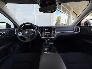 Volvo V60 T6 eAWD Momentum Geartronic