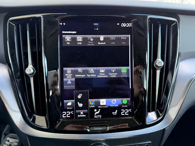 Volvo V60 T6 eAWD Momentum Geartronic
