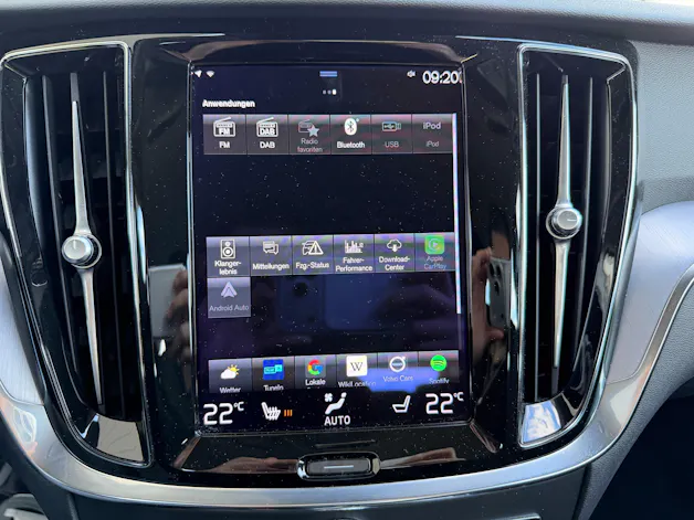 Volvo V60 T6 eAWD Momentum Geartronic