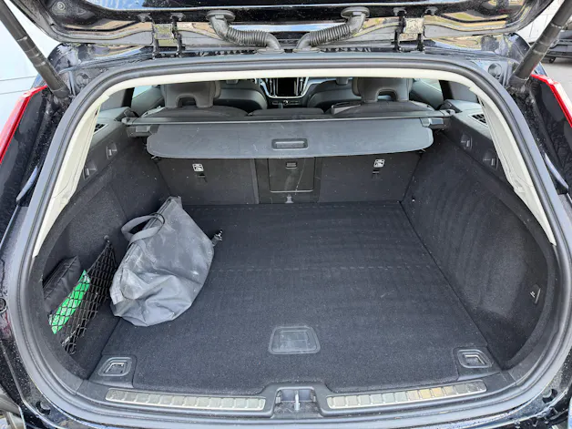Volvo V60 T6 eAWD Momentum Geartronic