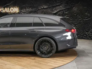 Mercedes-Benz E 220 d AMG Line 4matic Kombi *Werksgarantie*21" Felgen*Abstandsregler*