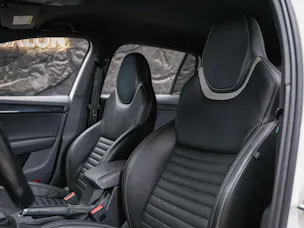 Škoda Octavia Combi 2.0 TDI RS DSG *Abstandsregler* El. Sitze mit Memory* Sitzheizung*