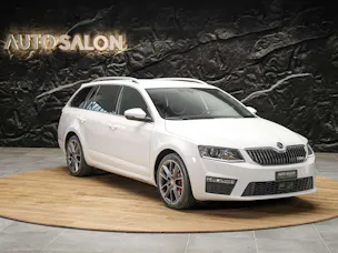 Škoda Octavia Combi 2.0 TDI RS DSG *Abstandsregler* El. Sitze mit Memory* Sitzheizung*