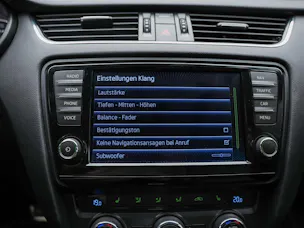 Škoda Octavia Combi 2.0 TDI RS DSG *Abstandsregler* El. Sitze mit Memory* Sitzheizung*