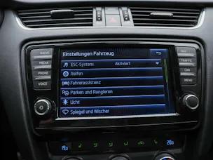 Škoda Octavia Combi 2.0 TDI RS DSG *Abstandsregler* El. Sitze mit Memory* Sitzheizung*