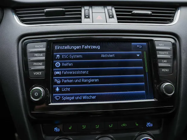Škoda Octavia Combi 2.0 TDI RS DSG *Abstandsregler* El. Sitze mit Memory* Sitzheizung*