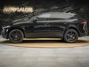 Jaguar F-Pace 3.0 D I6 R-Dynamic SE AWD Panorama*Abstandsregler*All black*