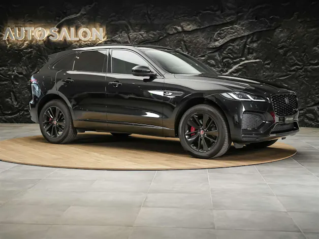 Jaguar F-Pace 3.0 D I6 R-Dynamic SE AWD Panorama*Abstandsregler*All black*