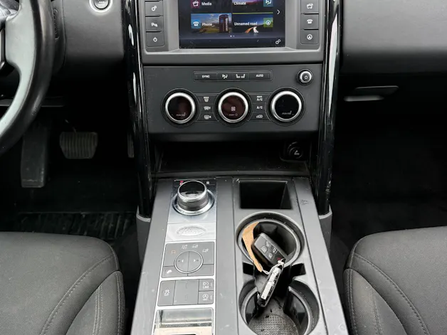 Land Rover Discovery 2.0 TD4 S