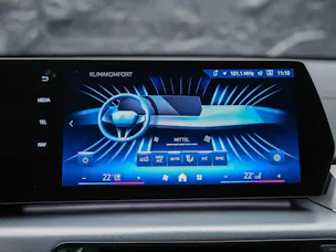 BMW X2 sDrive 20i M Sport *Werksgarantie*El. Sitze mit Memory*Lenkradheizung*