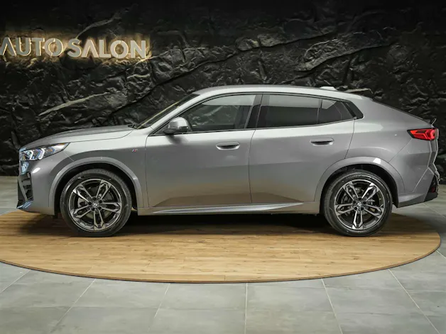 BMW X2 sDrive 20i M Sport *Werksgarantie*El. Sitze mit Memory*Lenkradheizung*