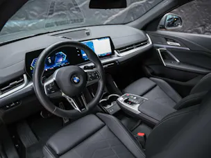 BMW X2 sDrive 20i M Sport *Werksgarantie*El. Sitze mit Memory*Lenkradheizung*